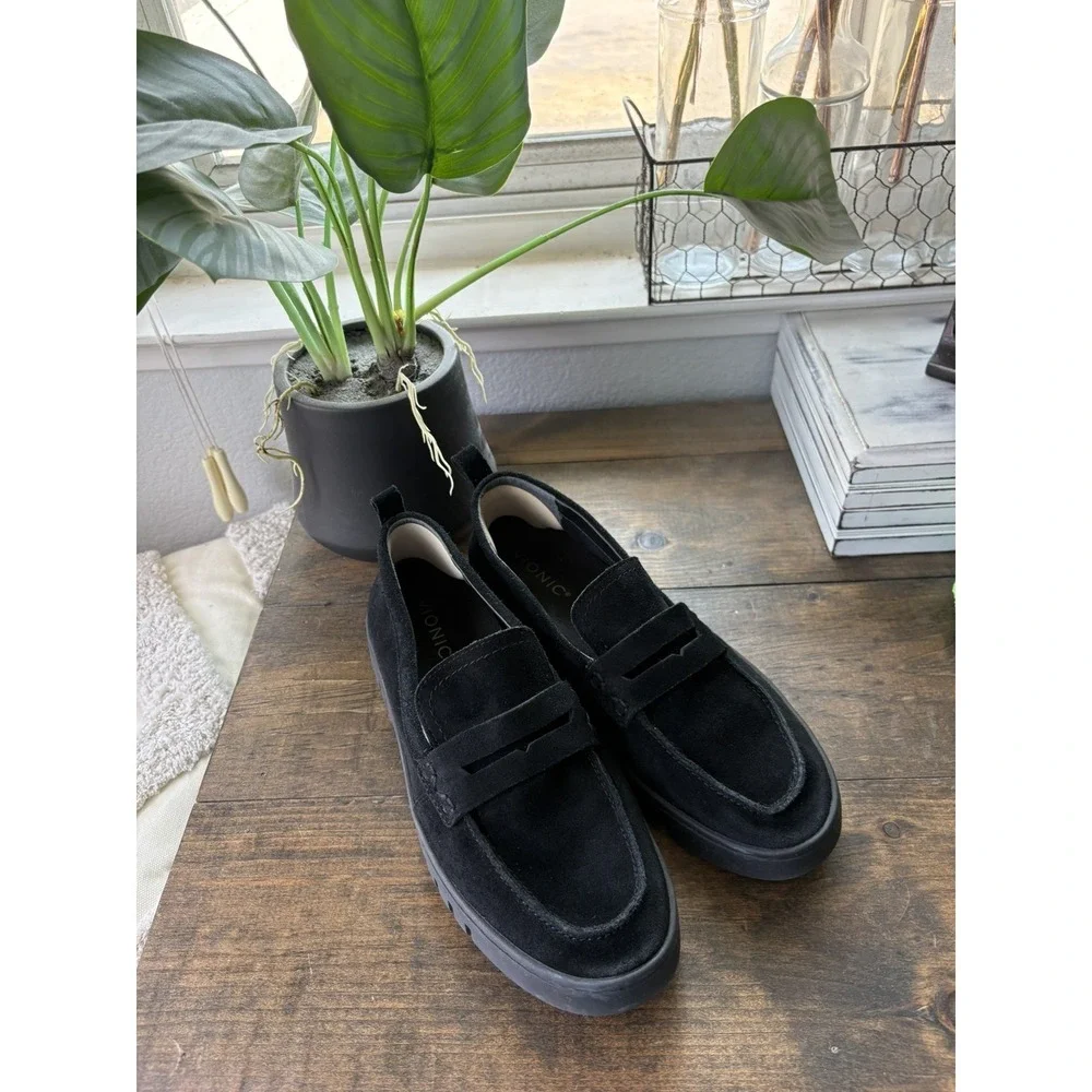 Vionic Women's Uptown Loafer Size 8 Black Suede Casual Orthotic Flats